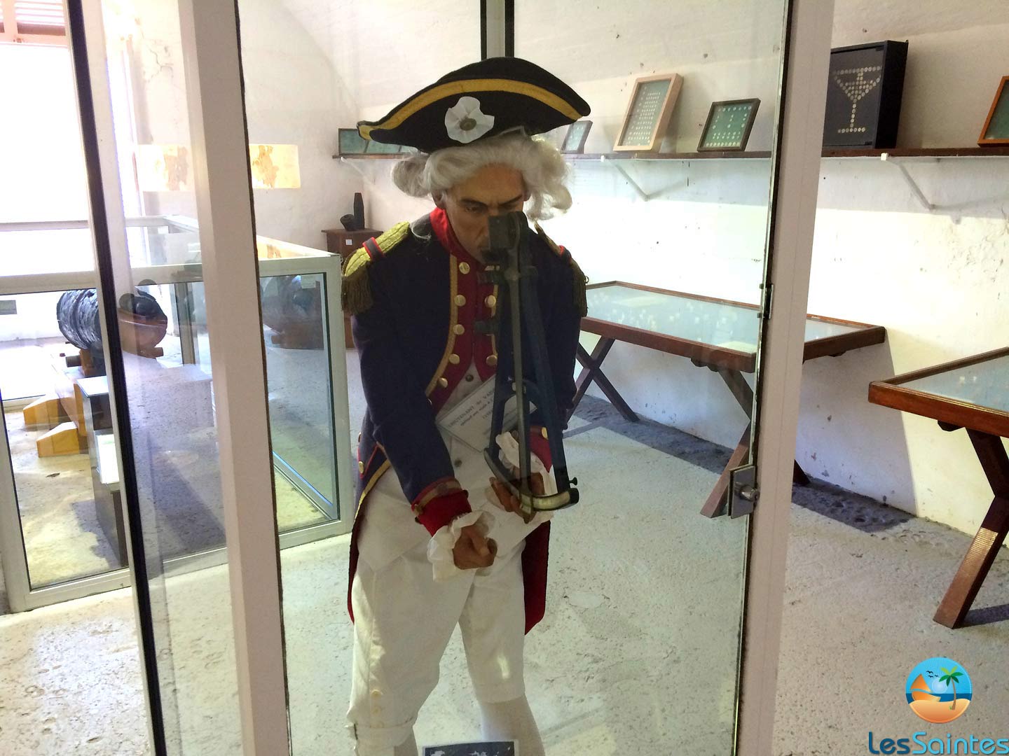 Mannequin avec tenue d'ancien marin, musée du fort Napoléon